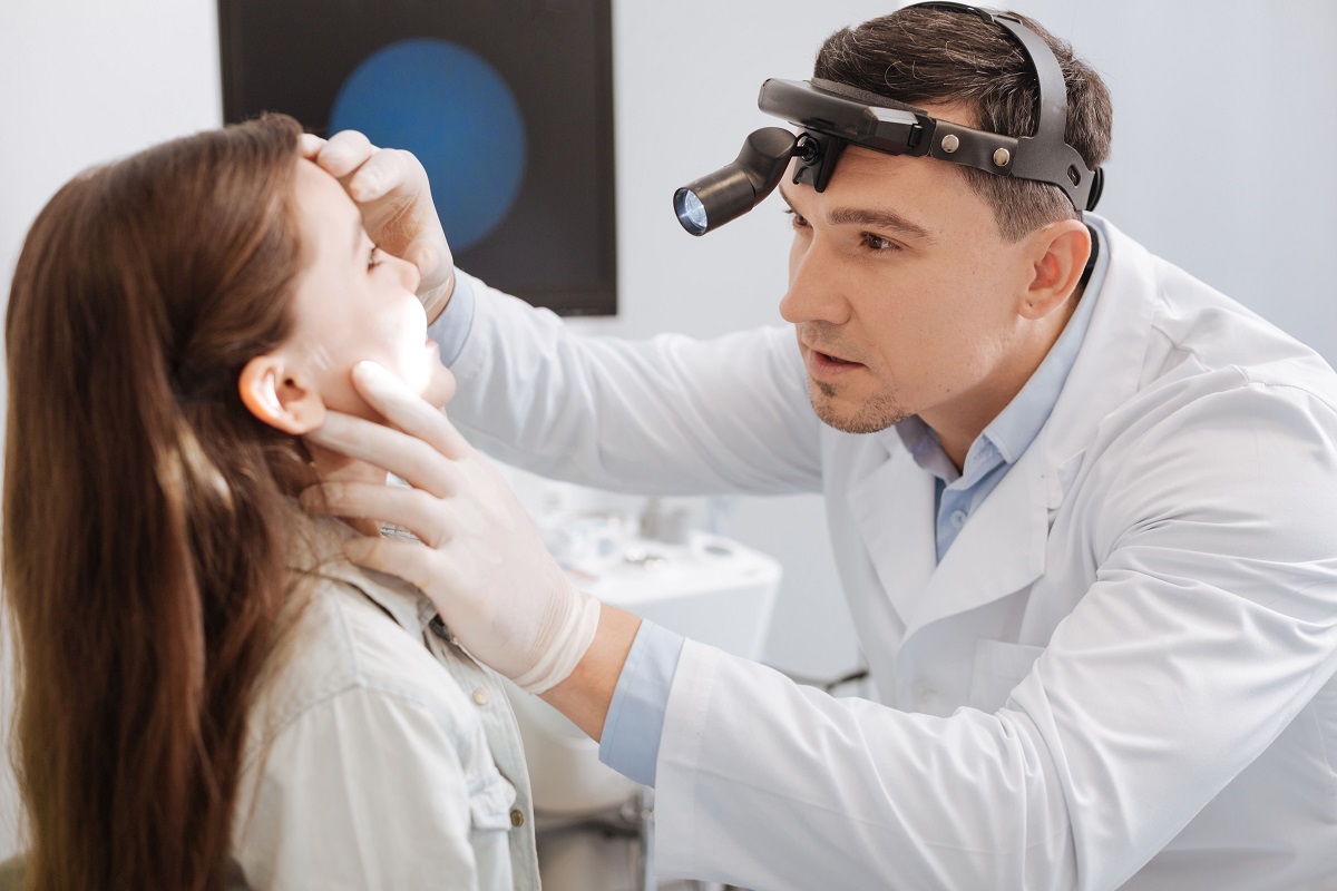 Cómo se realiza la microcirugía laríngea Quirónsalud Alicante UCMA