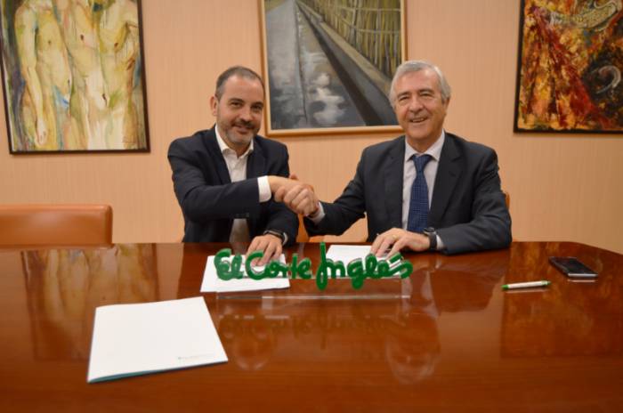 Foto firma convenio Quirónsalud y ECI (2)