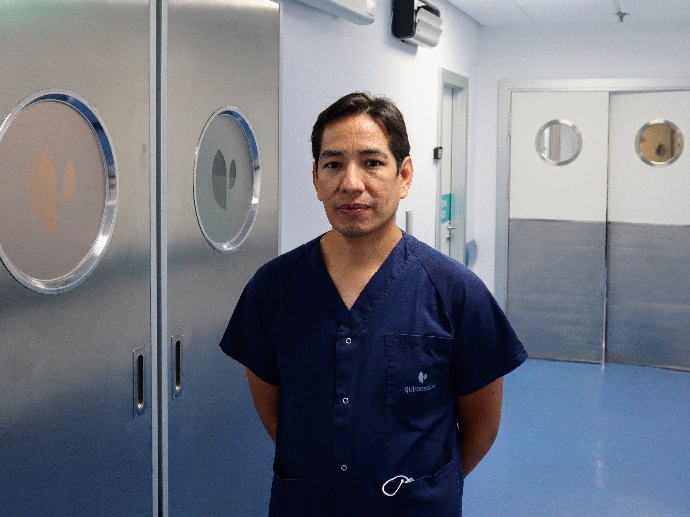 Dr César Cabrera