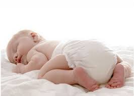 ¿Por qué los niños no deben dormir boca abajo?