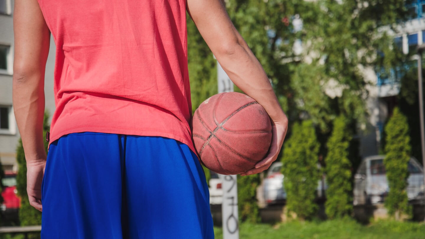 cinco-errores-comunes-causan-lesiones-baloncesto