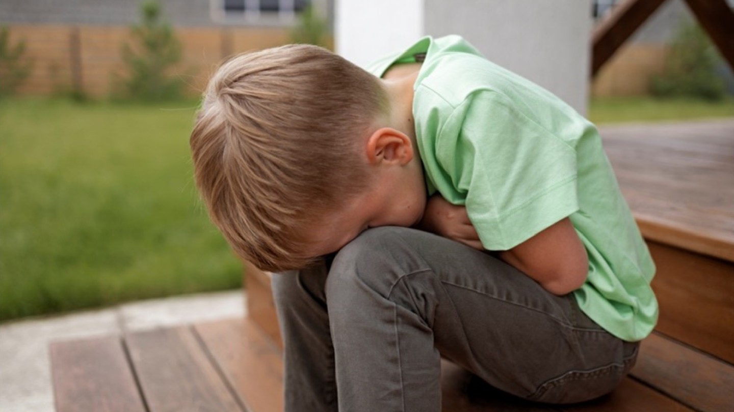 vomitos-niños-como-actuar-cuando-acudir-urgencias