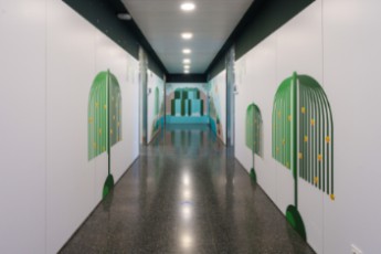 Pasillo pediatría del Hospital Quirónsalud Bizkaia