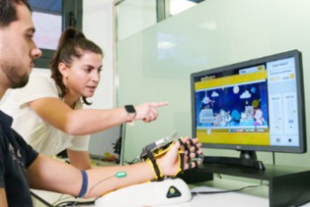 Unidad de Neurorrehabilitación Robótica (4)