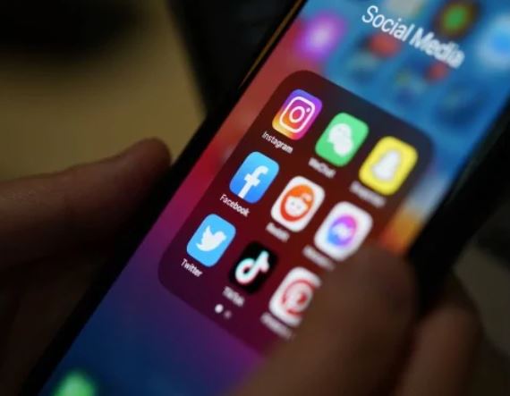 adicción redes sociales