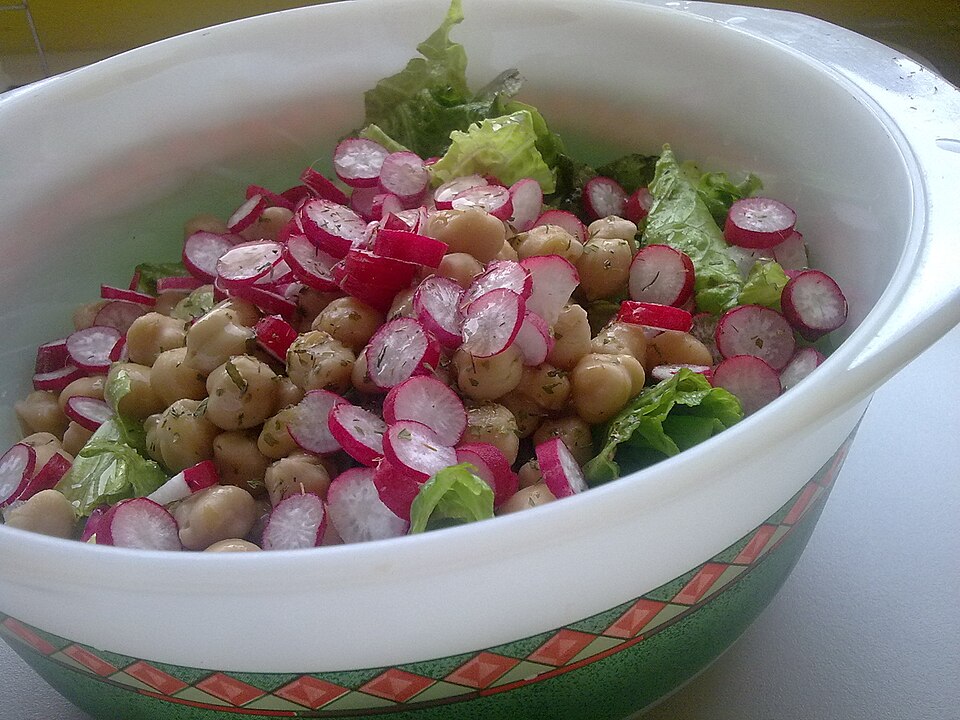 Ensalada_de_garbanzos_y_rábanos