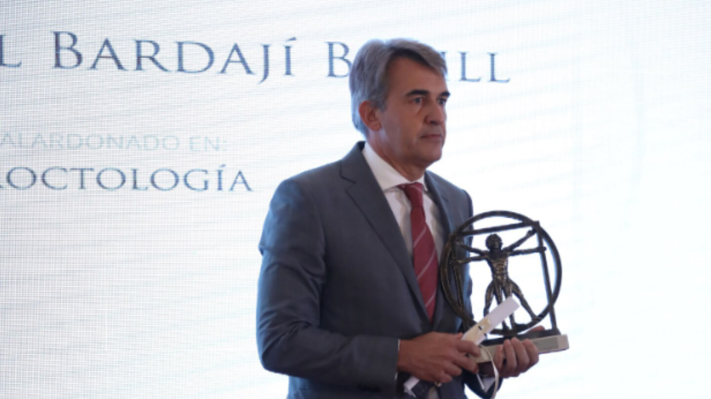 Dr-bardaji-premio-nacional-sigloxxi-proctologia