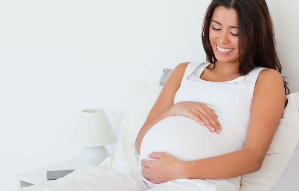 embaradaza-embarazo-mujer-joven-1000x640 (002)