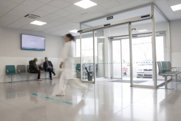 Hall del Centro Médico Quirónsalud Don Benito