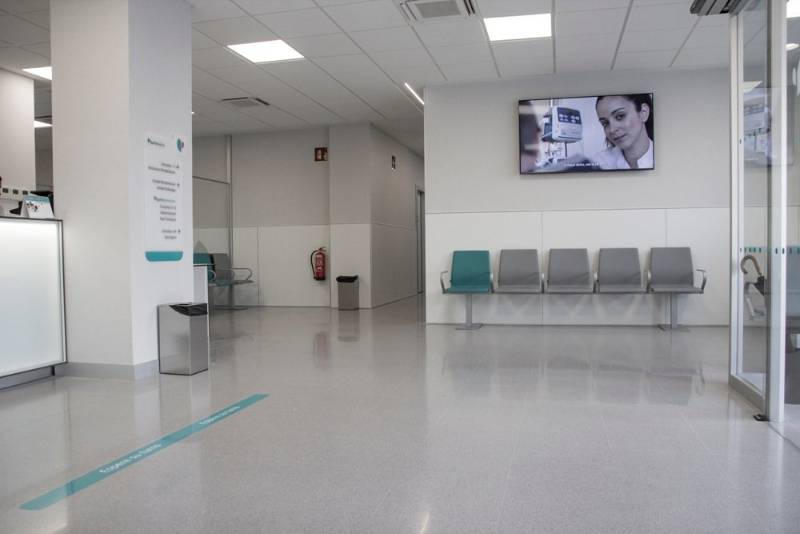 Entrada del Centro Médico Quirónsalud Don Benito