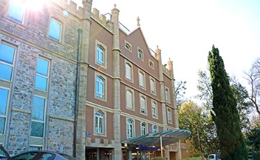 Fachada Hospital de Día Quirónsalud Donostia