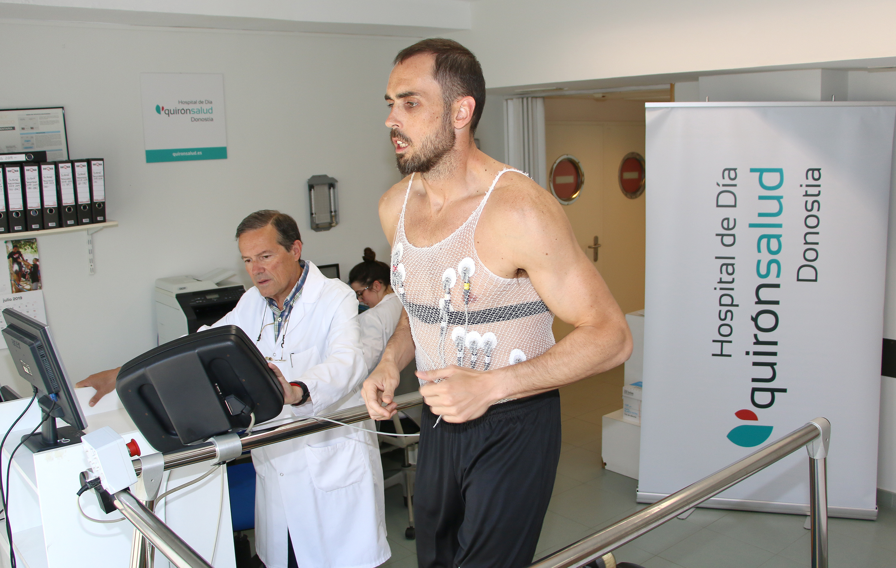 Reconocimiento Iker Serrano C.D. Bidasoa Balonmano en HDQSD 3