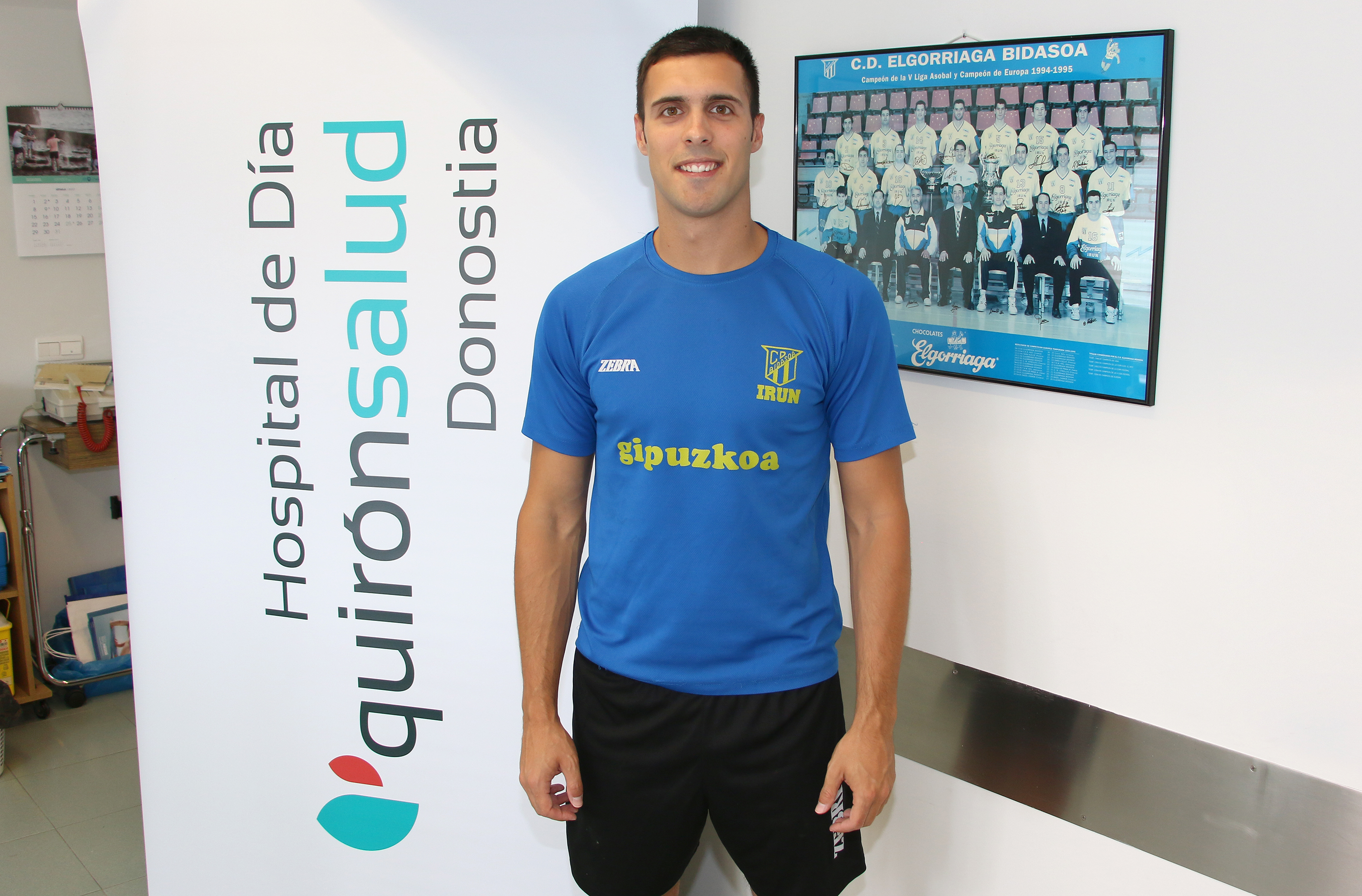 Reconocimiento Jon Azkue C.D. Bidasoa Balonmano en HDQSD 1 2