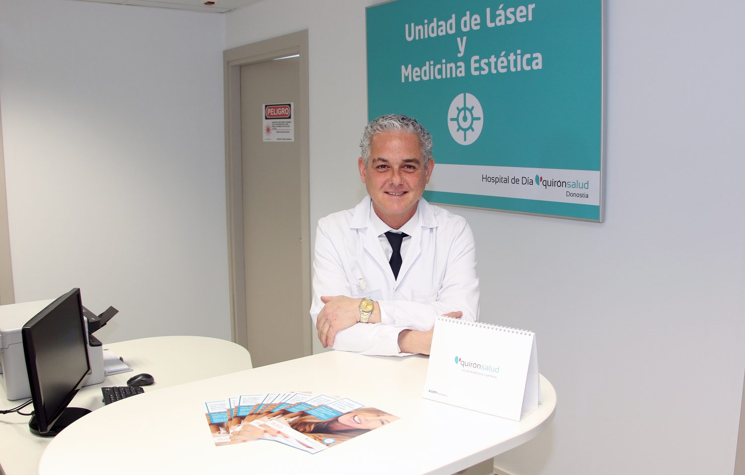Dr.-Elías-del-Río-Unidad-de-Medicina-Estética-y-Láser-del-Hospital-del-Día-Quirónsalud-Donostia-5-1500x958