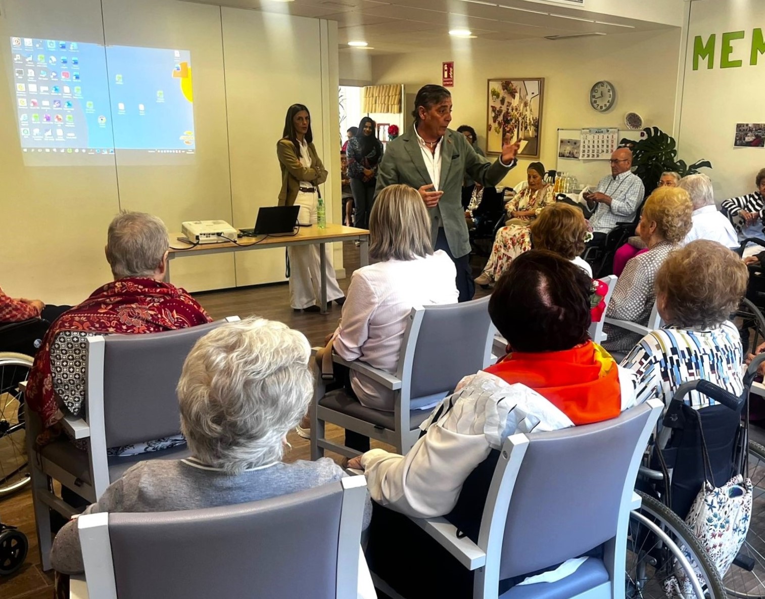 Foto conferencia Jiménez Páez 1