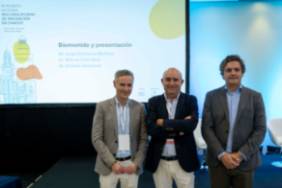 Reunión Cáncer Dres. Cobo, Contreras, Bartolomé (izda-dcha) 2