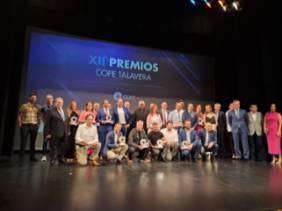 premio Cope Talavera Dermatología Hospital de Día Quirónsalud_junto resto premiados