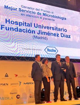 2018 10 24 El Dr. Gadea recogió el Premio BIC al Mejor Hospital en Microbiología