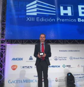2018 10 24 El Dr. García-Foncillas con el Premio BIC 2018 al Mejor Hospital en Investigación en Oncología