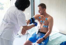 2023 08 29 Un momento del desarrollo de los reconocimientos médicos (2)