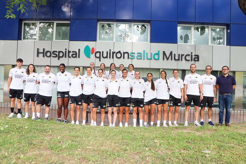 El Equipo Global Jairis pasa su reconocumiento médico en el Hospital Quirónsalud Murcia