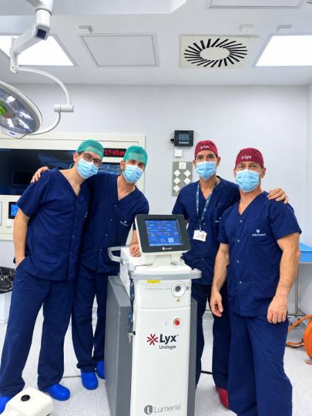 equipo-Urología-Quirónsalud-Toledo-láser-holmio