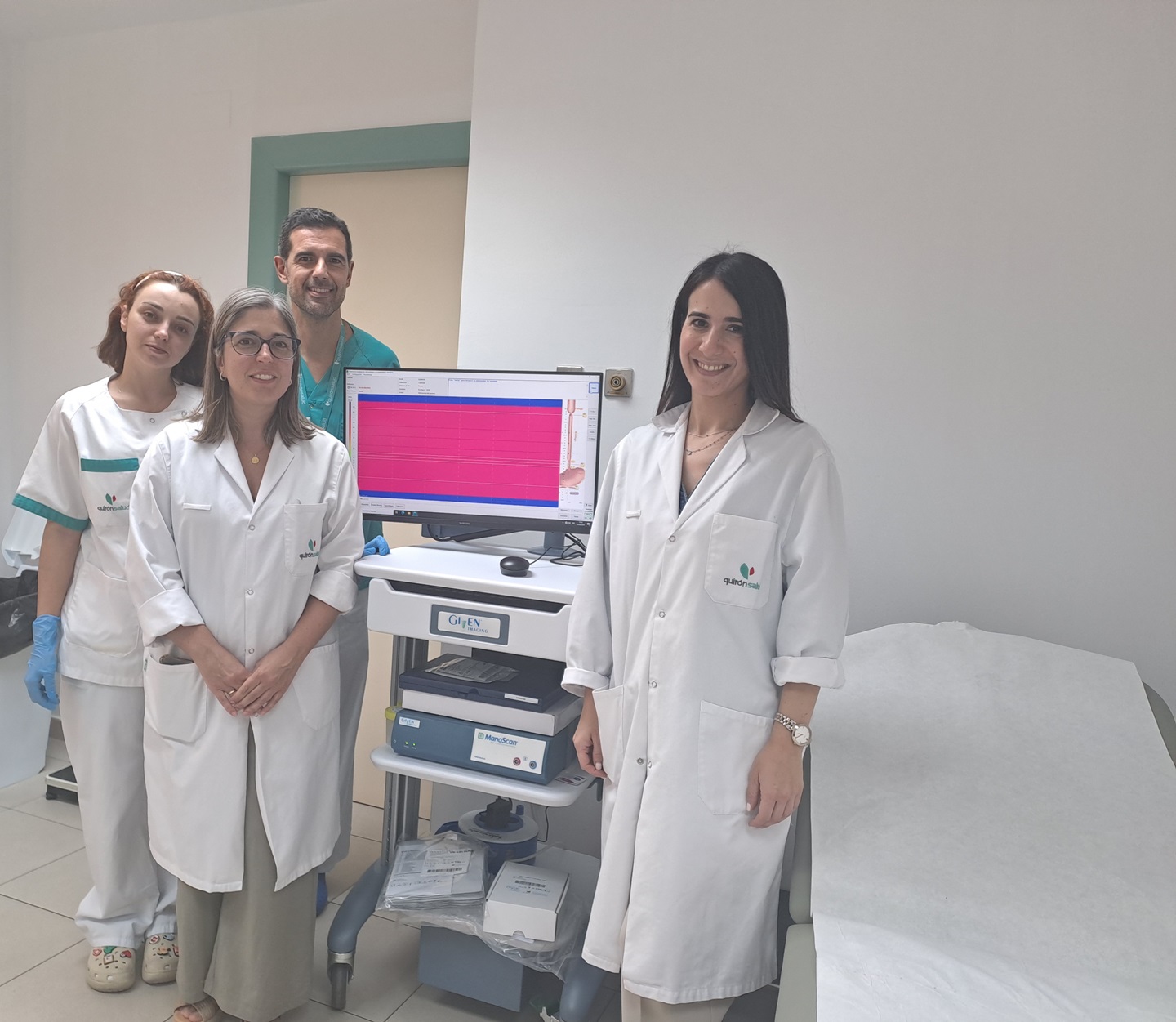 doctoras-Alía-Ruano-equipo-enfermería-consulta-pruebas-funcionales-digestivo-quirónsalud-toledo