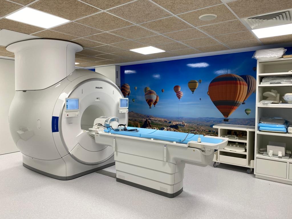 2023 07 19 Nueva resonancia magnética del HUIE