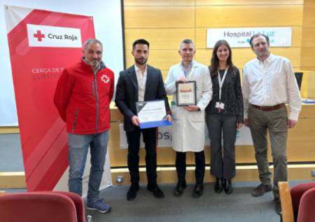 Daniel Morata, Jesús Gil, director de Operaciones del hospital, Dr. Christian Garriga, Laura Carretero y José Miguel Lara.