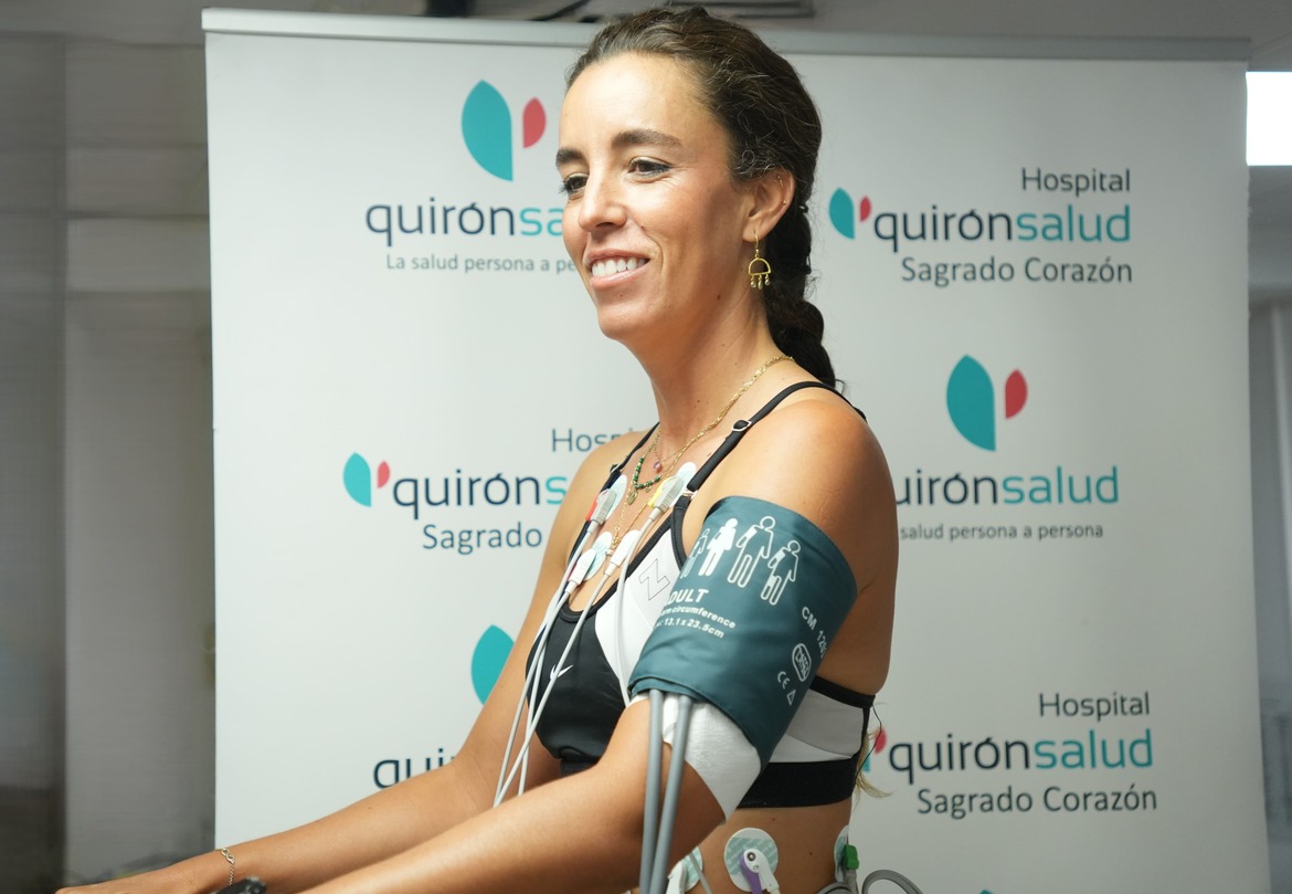 Noemi Carrasco en el reconocimiento medico Hospital Quironsalud Sagrado Corazon (1)