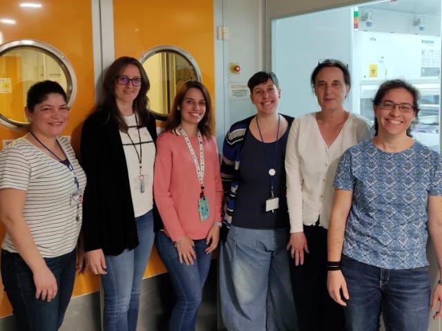 Equipo de la Sala Blanca del CIEMAT, FJD y CIBERER encargado de la fabricación de las células TranspoCAR-T en colaboración con la CUN
