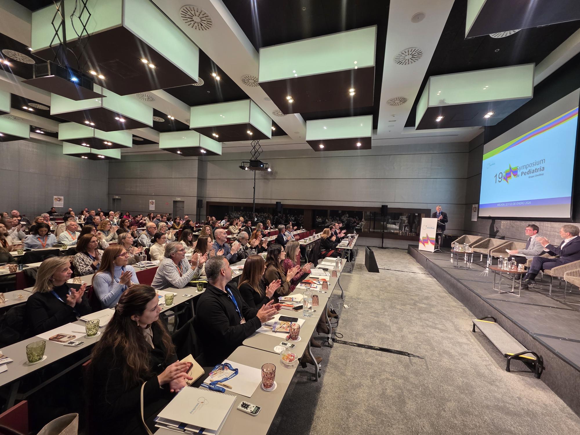 symposium pediatría baja