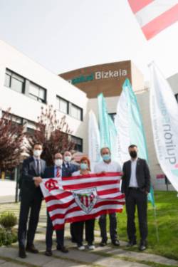 Foto 1 Equipo directivo Quirónsalud Bizkaia, Athletic y Fundación