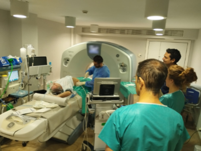 Ablacion renal con ecografo Sagrado Corazon