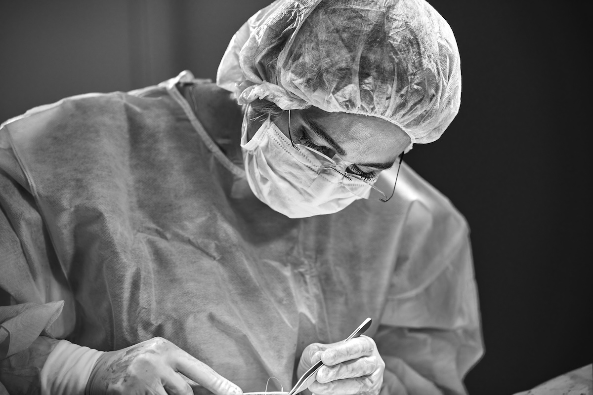 close-up-portrait-of-young-female-surgeon-doctor-w-2025-01-08-03-36-02-utc