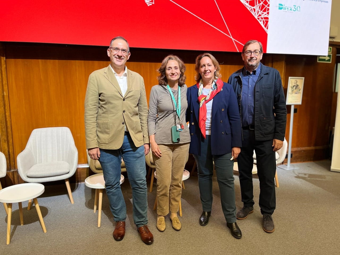 La Dra. Heili (2ª por la dcha) junto a la Dra. Ana Leal (subdtora média de la FJD), flaquedadas por los doctores David de la Rosa (pte. de Separ) y Thierry Bardinet (dtor. gral. de Separ)