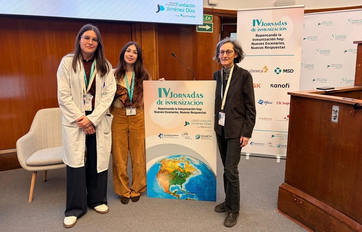 De izda. a dcha, las doctoras Blanco, Moza y Martín Ríos, durante las jornadas