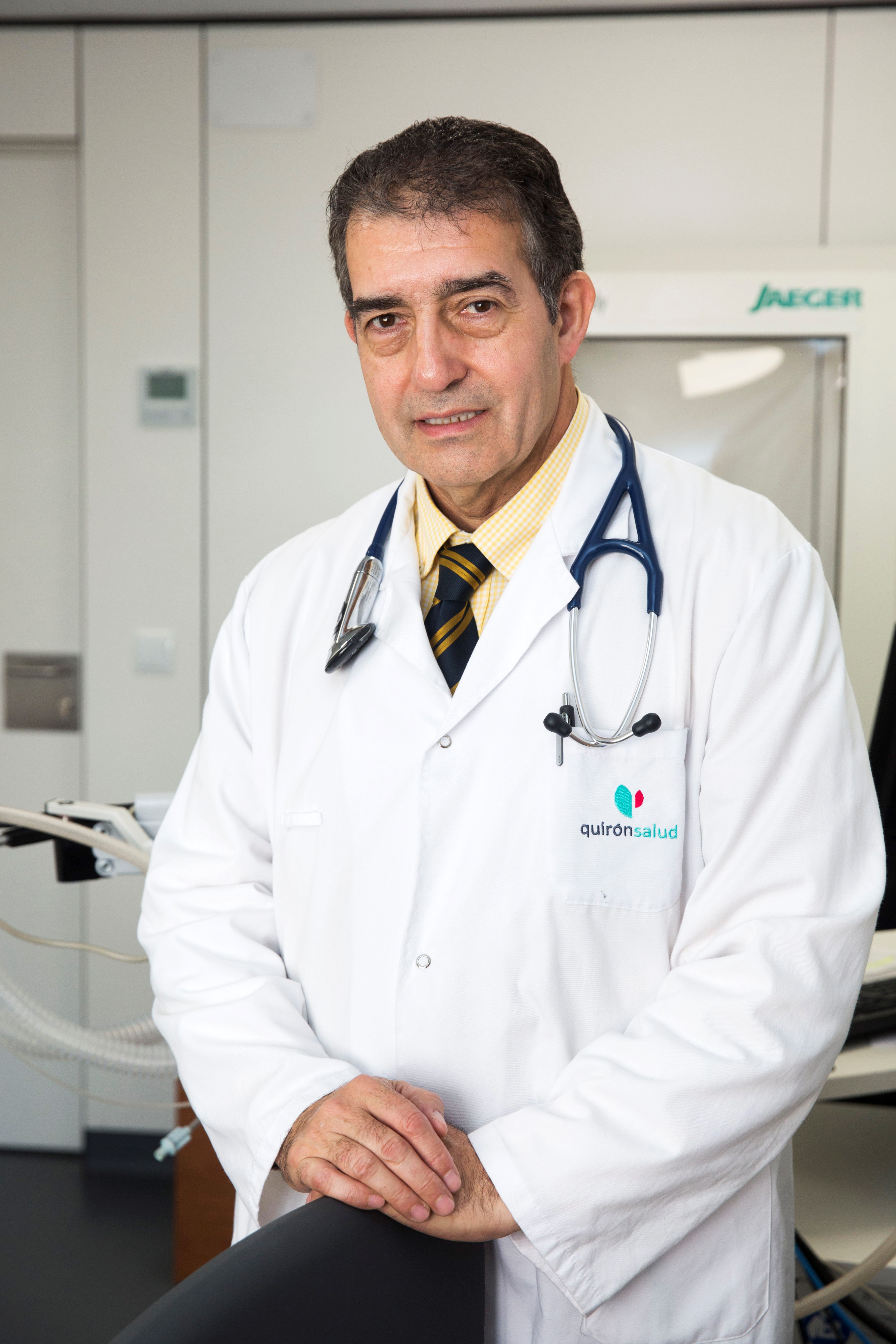 Dr. Carlos Alvarez