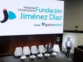 Inauguración del simposio, a cargo del Dr. Javier Arcos y Leticia Moral