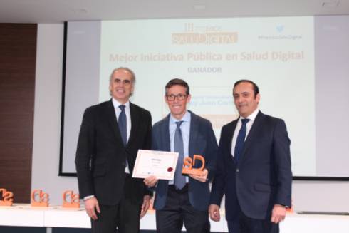 2019 03 04 El Dr. Rey recogió el premio de manos del consejero de Sanidad de la Comunidad de Madrid