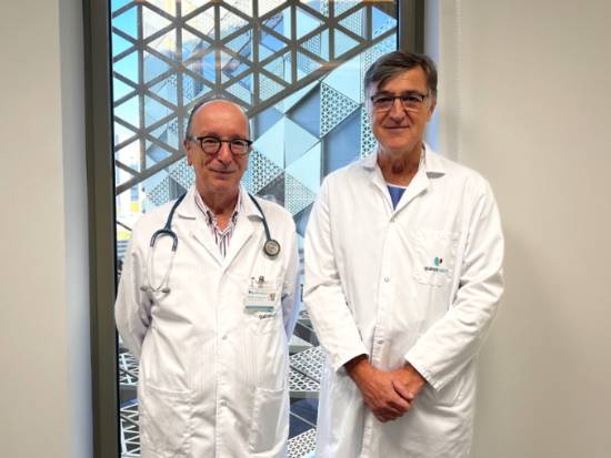 De izquierda a derecha los doctores Entrenas y Álvarez Kindelán.