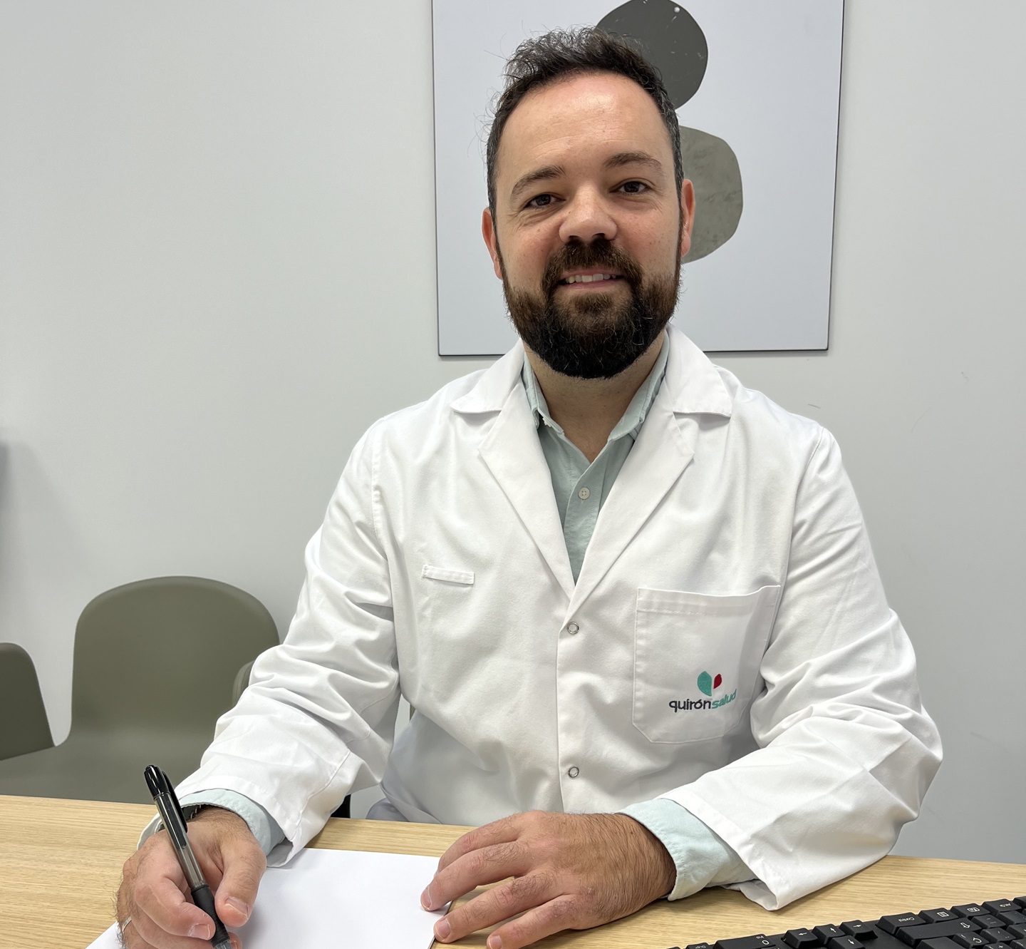 doctor-Ivan-Ochando-embriología-Hospital-Quirónsalud-Santa-Cristina