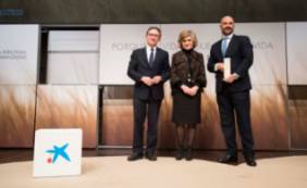 2019 02 05 Recogiendo el reconocimiento de La Obra Social La Caixa por la labor del EAPS