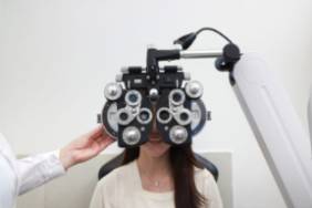 La iniciativa galardonada propone un sistema automatizado para calcular la graduación óptica de pacientes