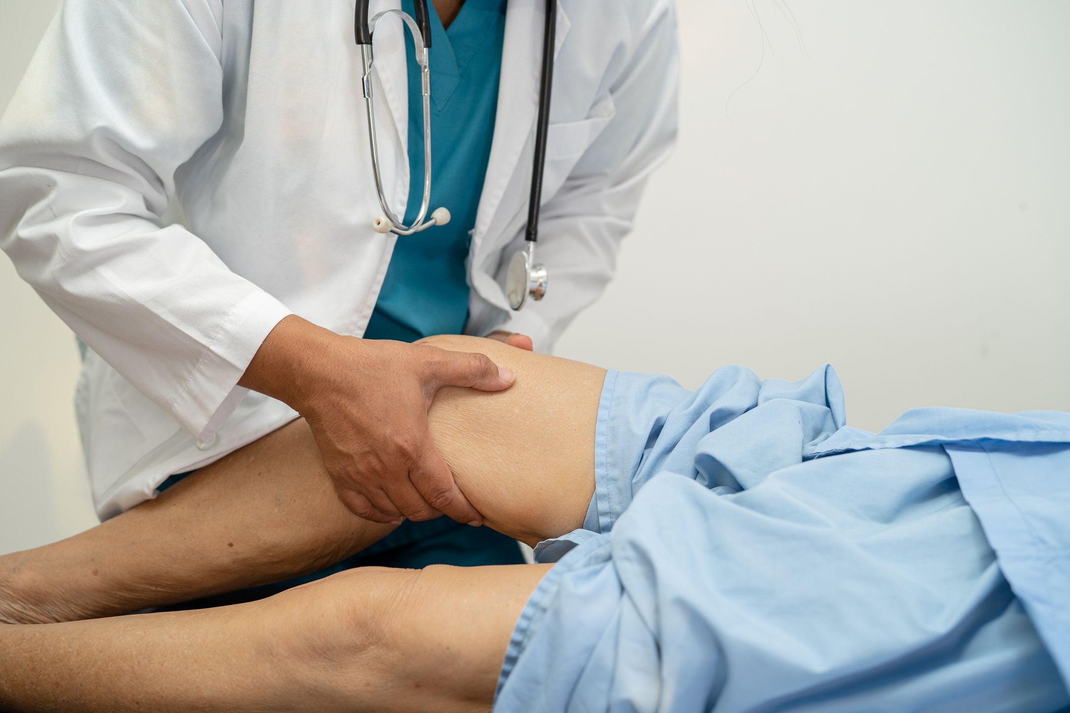 protesis_rodilla_traumatologia_cadera_hospital_universitari_dexeusv2