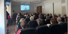 La jornada fue un éxito de organización, desarrollo y asistencia, que llenó la sala en la FJD