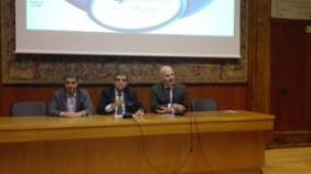 2019 03 19 De izda. a dcha, los doctores Plaza, Albi y Gómez, responsables de inaugurar la jornada