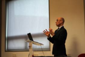 Dr. Juan Carlos Meneu