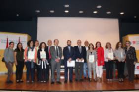 2018 06 01 Foto de familia de los representantes de hospitales acreditados en la categoría Plata con Excelencia