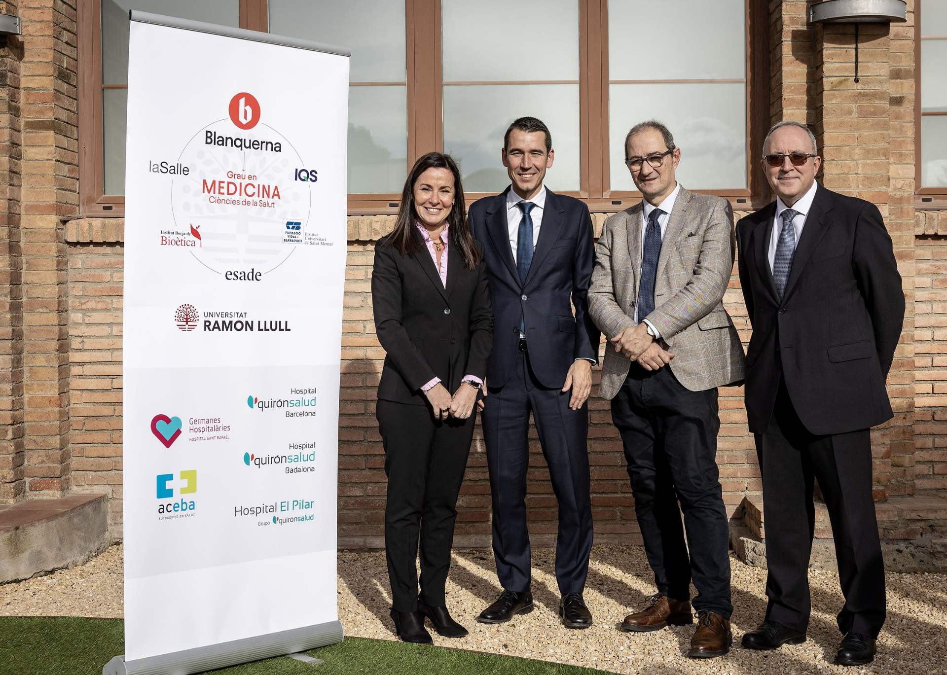 Grado blanquerna medicina